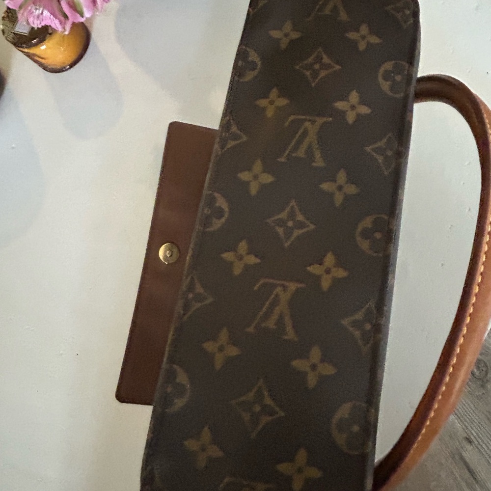 Auth Louis Vuitton Monogram Mini Looping Shoulder Bag M51147 - Picture 3 of 15